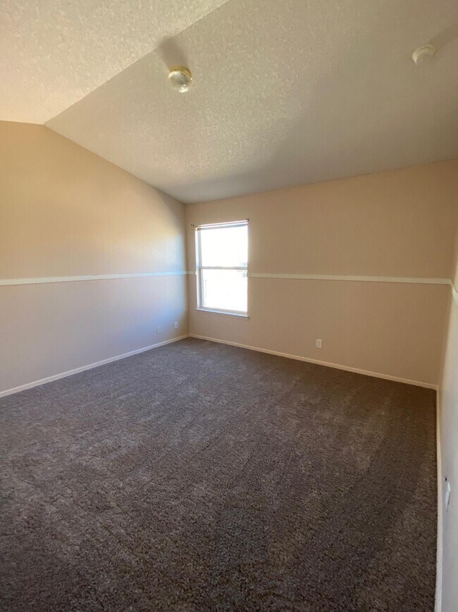 Building Photo - 7331 Corona Del Sol Dr