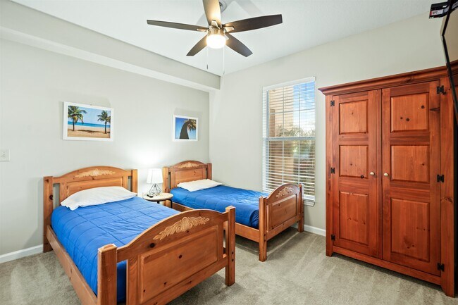 Building Photo - 225 Atlantis Cir
