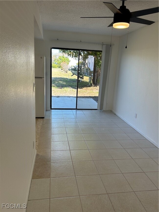 Building Photo - 3805 SE 11th Ave