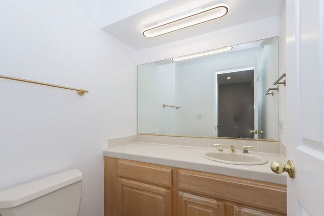 Building Photo - 432 Portofino Dr