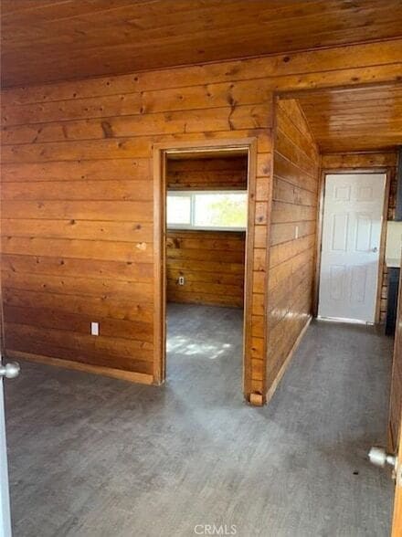 Building Photo - 420 N Norma St