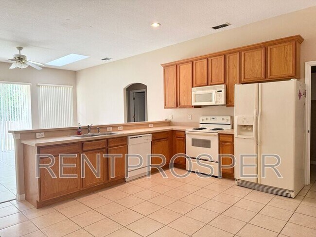 Building Photo - 7112 Hiawassee Overlook Dr