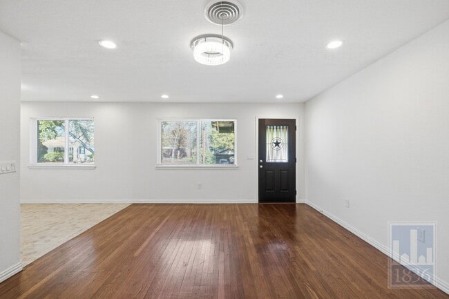 Building Photo - 4405 Terrilance Dr