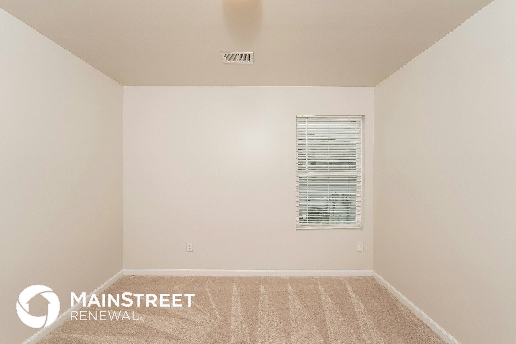 Building Photo - 461 Woodland Trl
