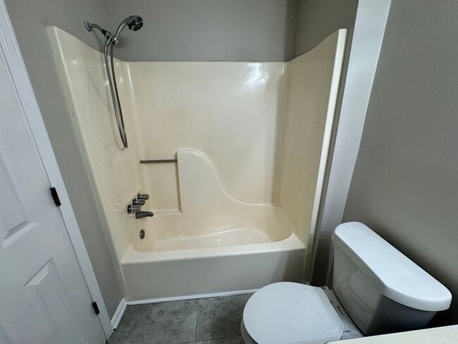 Building Photo - NOW READY!! 2 bedroom 2.5 bathroom in Snellville