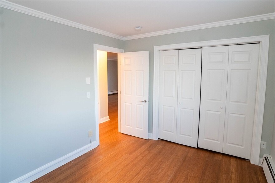 Building Photo - 184 Parker Hill Ave