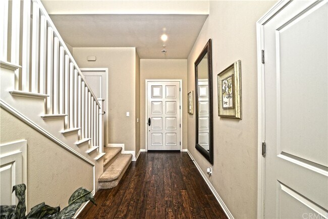Building Photo - 51 Lupari-