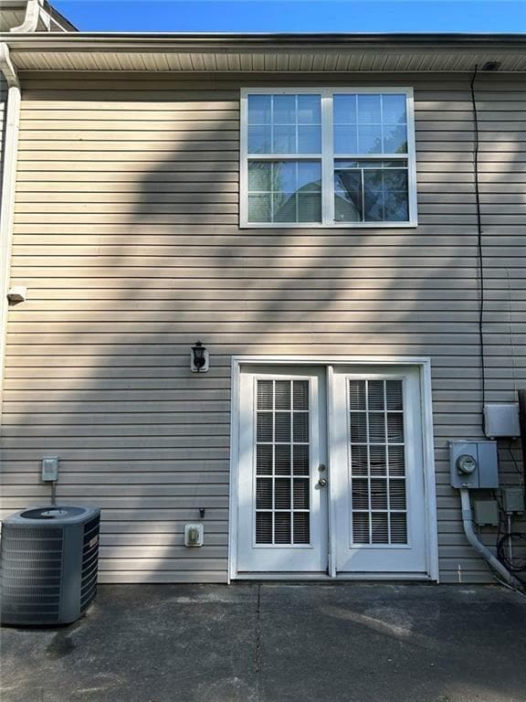 Building Photo - 5560 Stonewood Ct