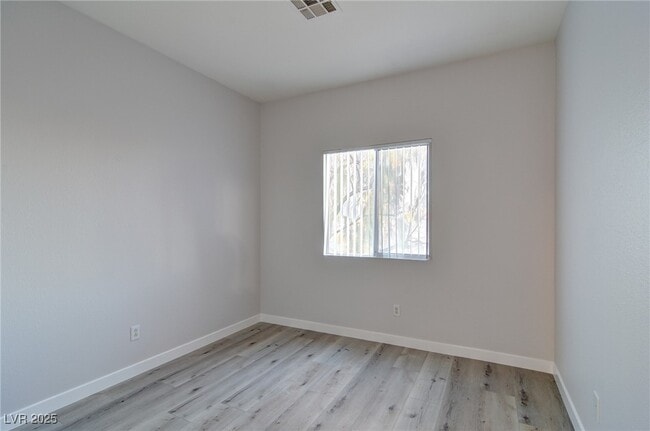Building Photo - 952 Clear Diamond Ave