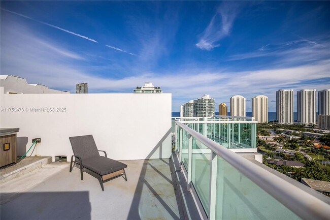 Building Photo - 400 Sunny Isles Blvd