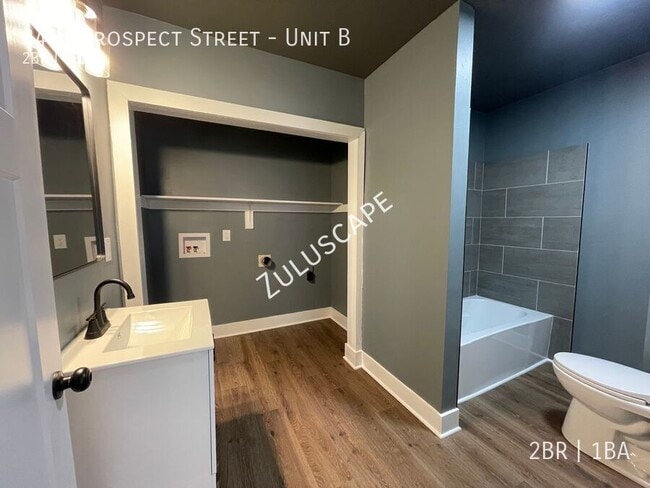 Building Photo - 3441 Prospect St