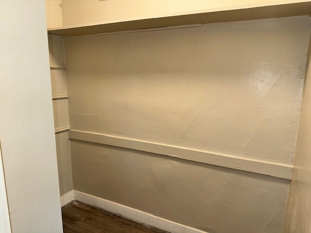 Building Photo - 4058 W Dickens Ave