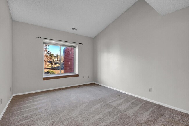 Building Photo - "Charming 2-Bedroom Townhouse in Colorado ...