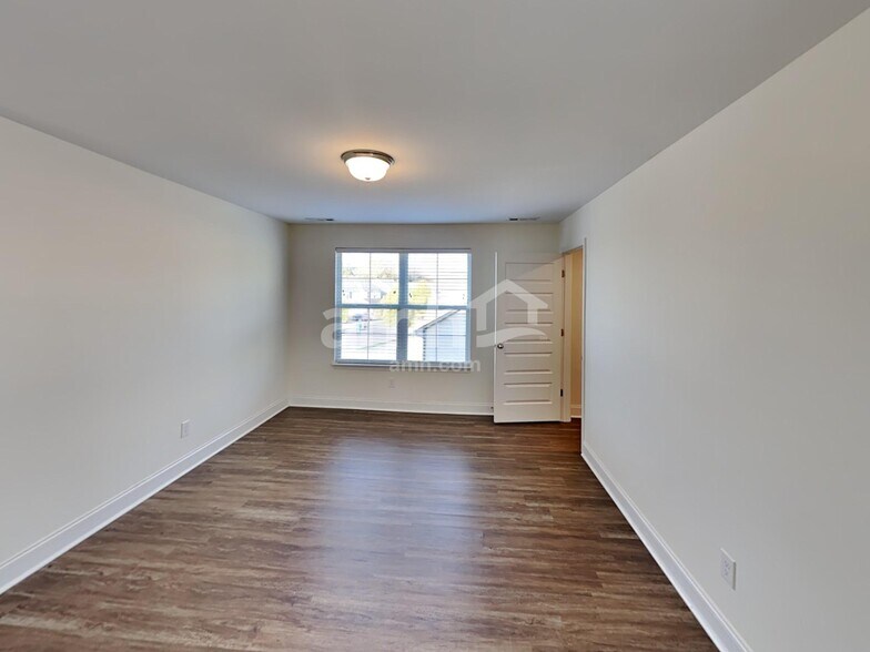 Building Photo - 5080 Mountain Springs Rd