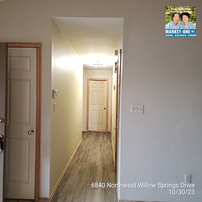 Building Photo - 6840 NW Willow Springs Dr