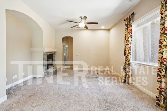 Building Photo - 5967 Radmere Dr