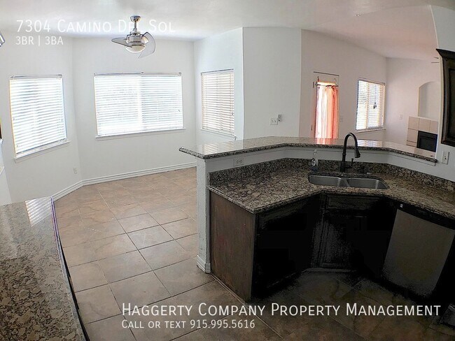 Building Photo - West El Paso 3 bed with Pool!