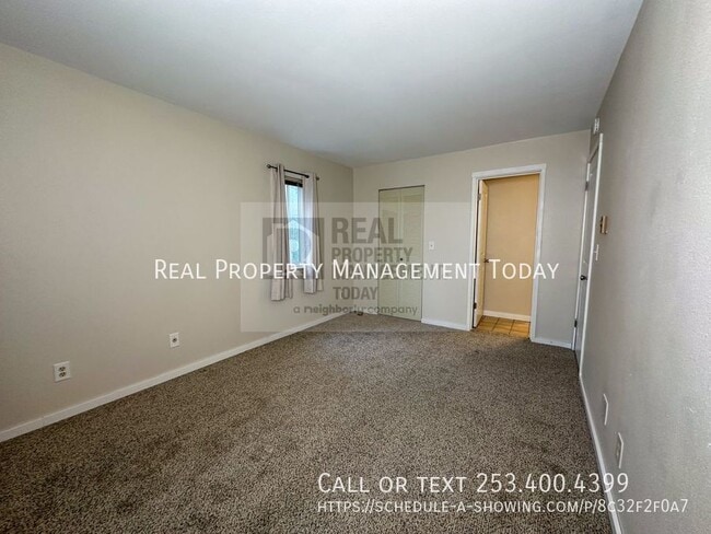 Building Photo - 2 Bedroom Condo in Tacoma!