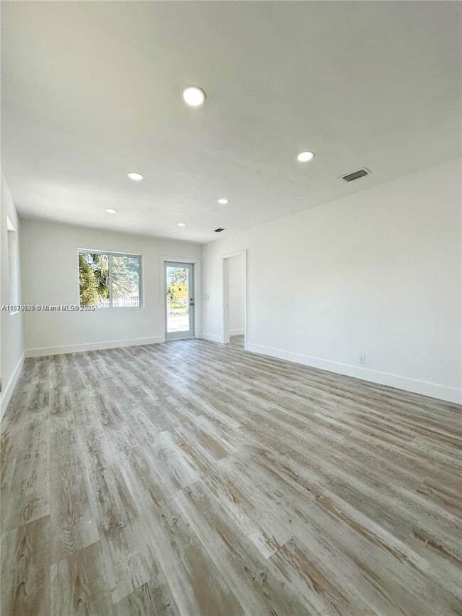 Building Photo - 2740 NW 49th St