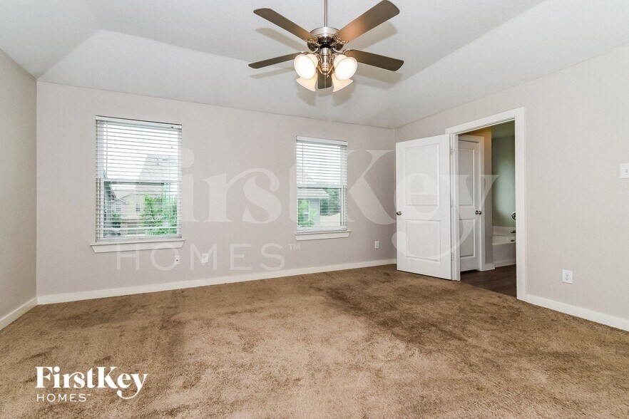 Building Photo - 9948 Rio Doso Dr