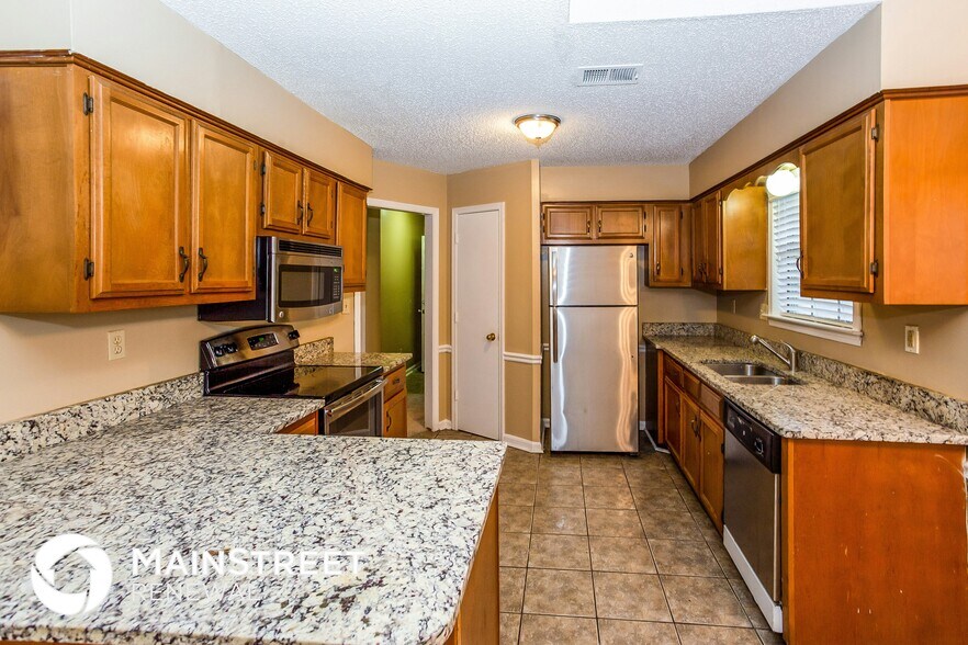 Building Photo - 6701 Walter Forest Cove