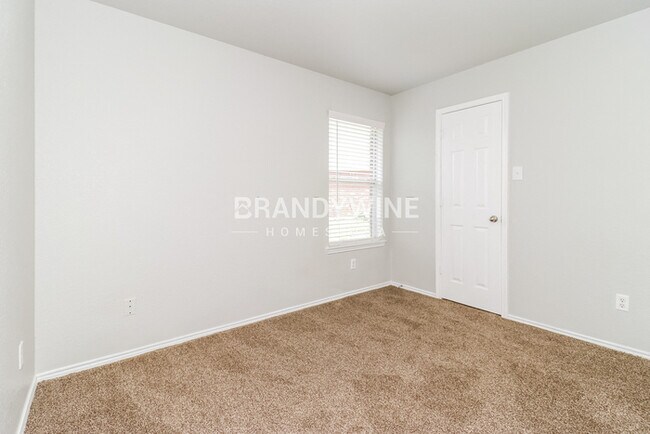 Building Photo - 14109 Filly St