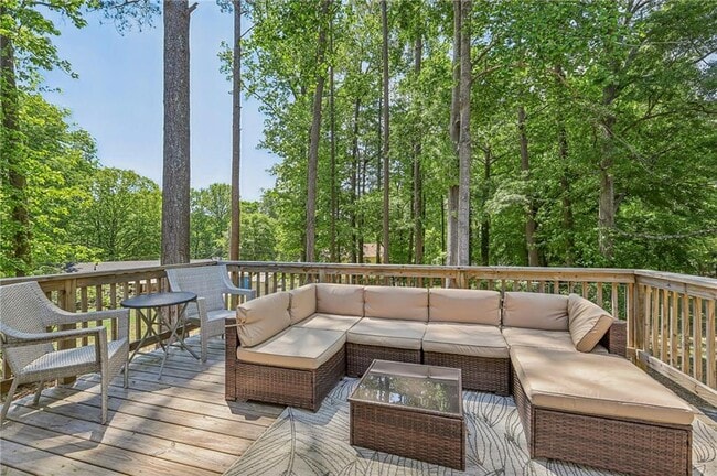 Building Photo - 3898 Skidmore Dr