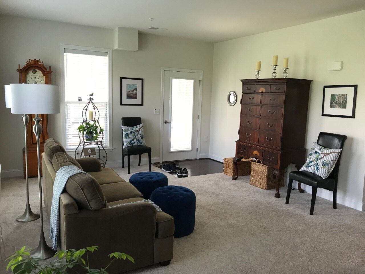 Building Photo - 690 Whitetail Dr