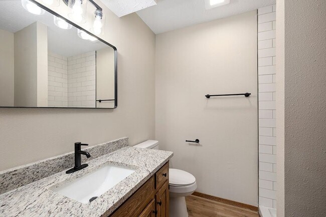 Building Photo - House for Rent in Lakewood Village Community