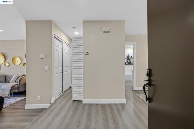Building Photo - 39139 Argonaut Way