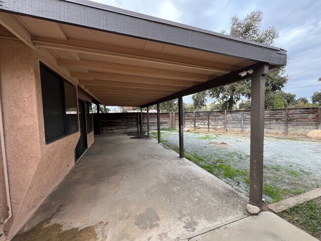 Building Photo - 3 Bedroom Home Coming Soon!