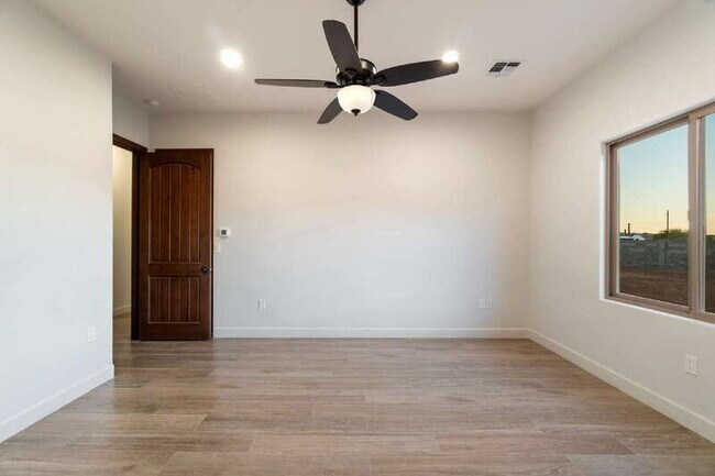 Building Photo - 36648 N 27th Ave