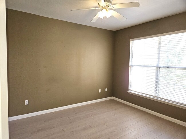 Master Beedroom - 7442 S Quail Cir