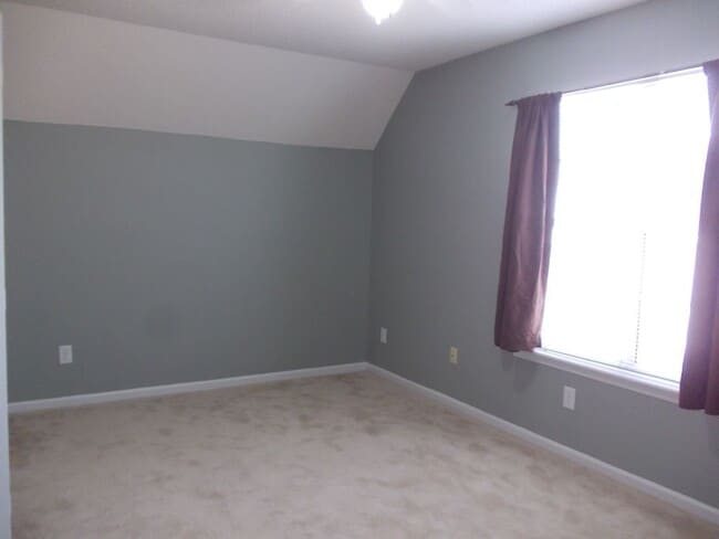 Building Photo - COMING SOON!!!  Great 3 Bed + Bonus 2 Story home in Weddington Woods