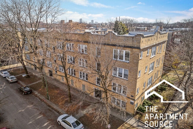 Building Photo - 1931 W Winona St