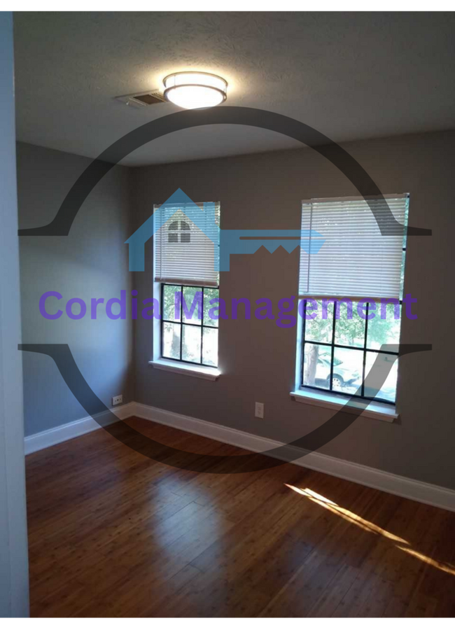 Building Photo - Don't miss this fantastic find in Jonesboro!
