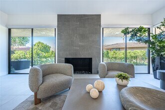 Building Photo - 21 Dartmouth Dr