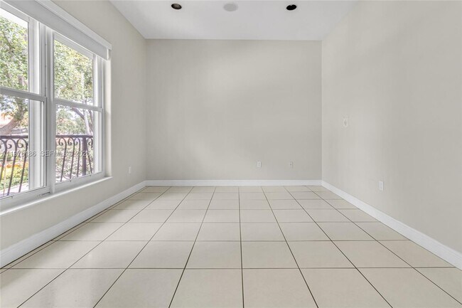 Building Photo - 1547 Mariner Way