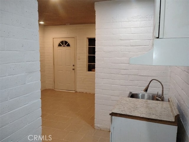 Building Photo - 12041 Sierra Way