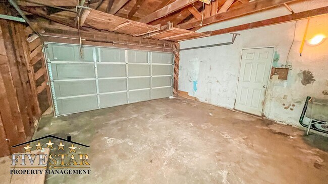 Building Photo - 4519 Gordon St