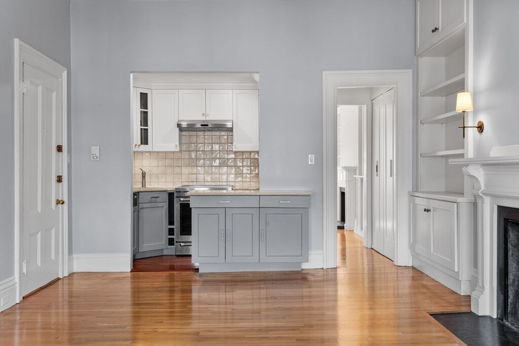 Building Photo - 298 Marlborough St