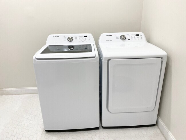 Building Photo - 4348 Todd Rd