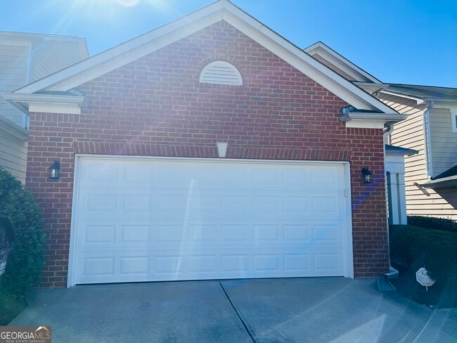 Building Photo - 2042 Appaloosa Way