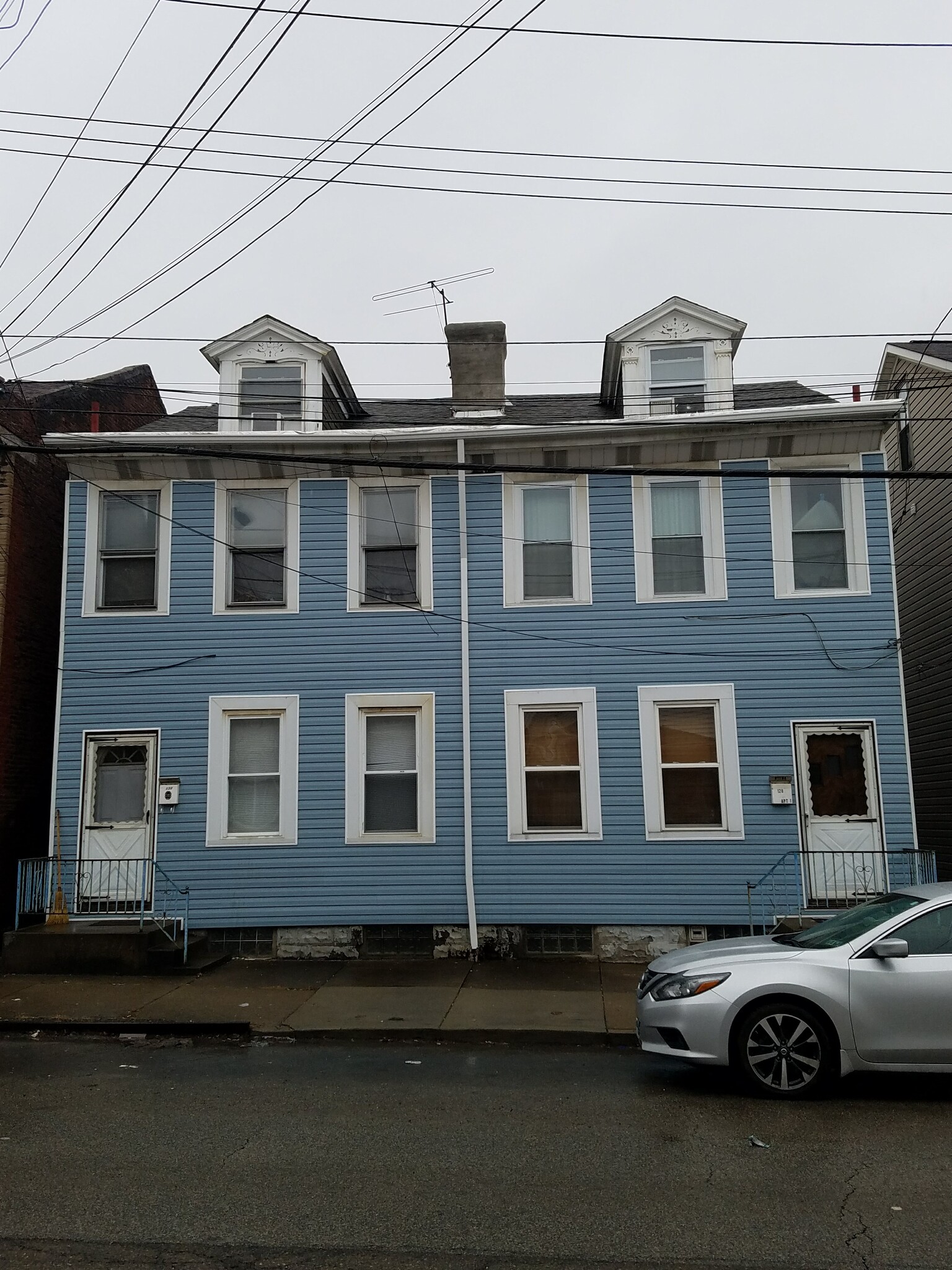Building Photo - 128 S 20th St