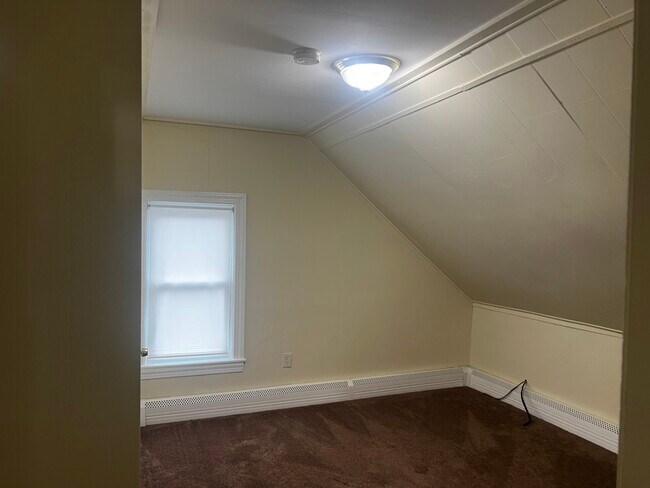 Building Photo - 44 N Pearl St