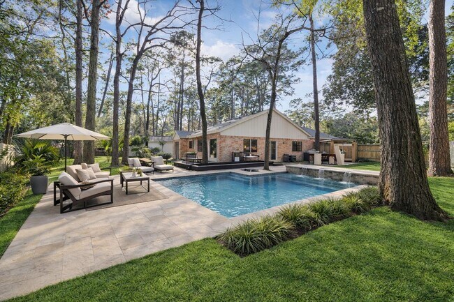 Building Photo - 2306 Mill Lake Dr