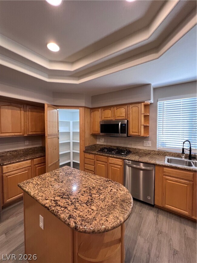 Building Photo - 693 Kentons Run Ave