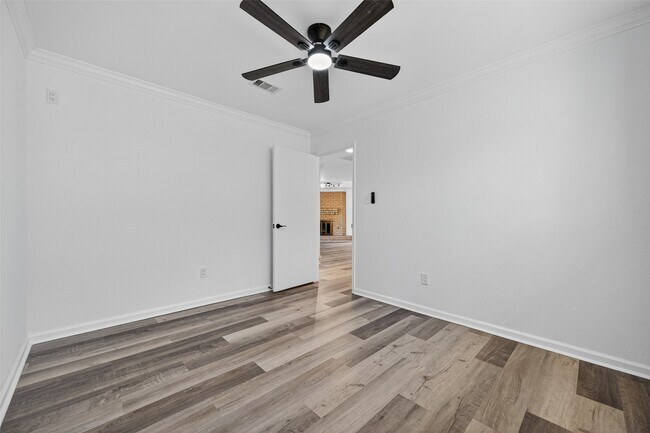 Building Photo - 17418 Largs Cir