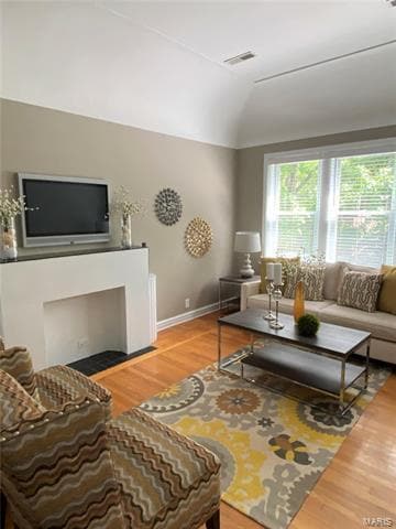 Building Photo - 7333 Amherst Ave