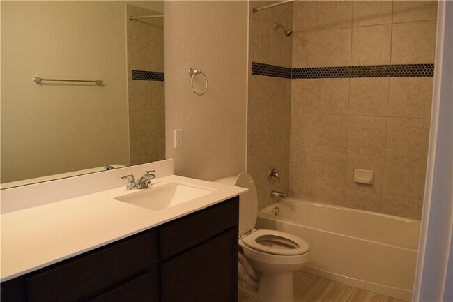 Building Photo - 2504 Caddo Canoe Dr